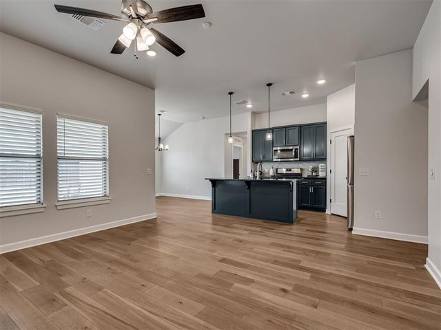 13608 Arrowhead Boulevard, Yukon, OK 73099