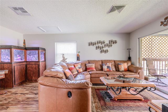 9251 STAR TRAIL, New Port Richey, FL 34654