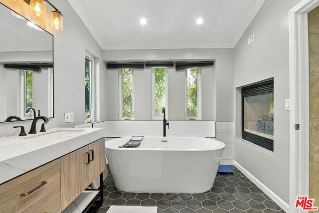 21824 San Miguel Street, Woodland Hills, CA 91364