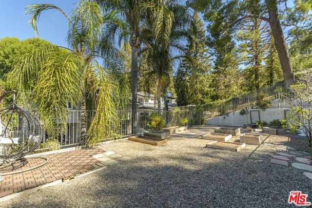 21824 San Miguel Street, Woodland Hills, CA 91364