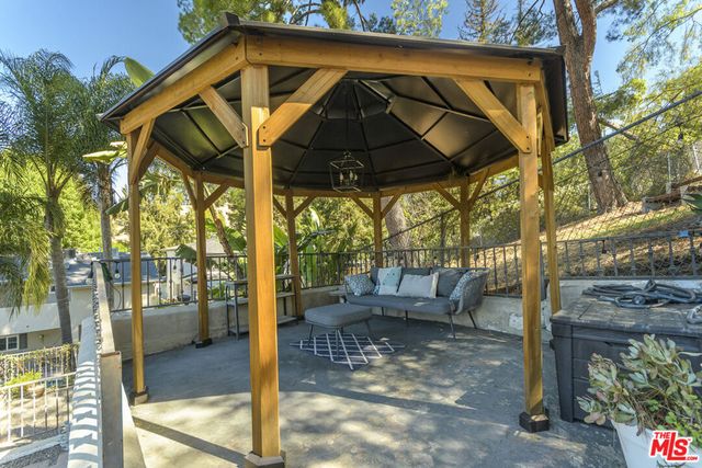 21824 San Miguel Street, Woodland Hills, CA 91364