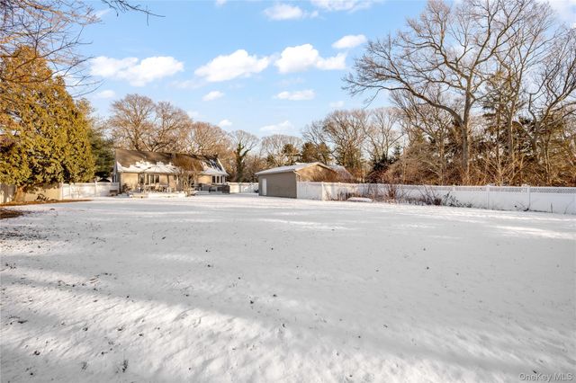 378 Mac Arthur Boulevard, Hauppauge, NY 11788