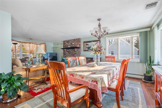 378 Mac Arthur Boulevard, Hauppauge, NY 11788