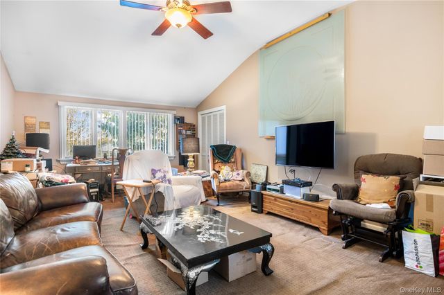 378 Mac Arthur Boulevard, Hauppauge, NY 11788