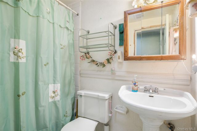 378 Mac Arthur Boulevard, Hauppauge, NY 11788