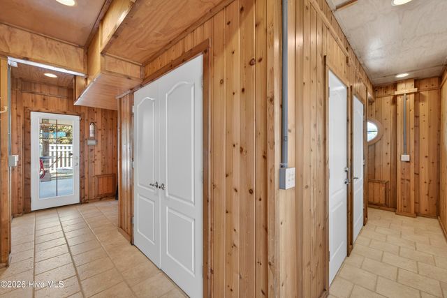 1055 Tide Ridge Drive, Holden Beach, NC 28462