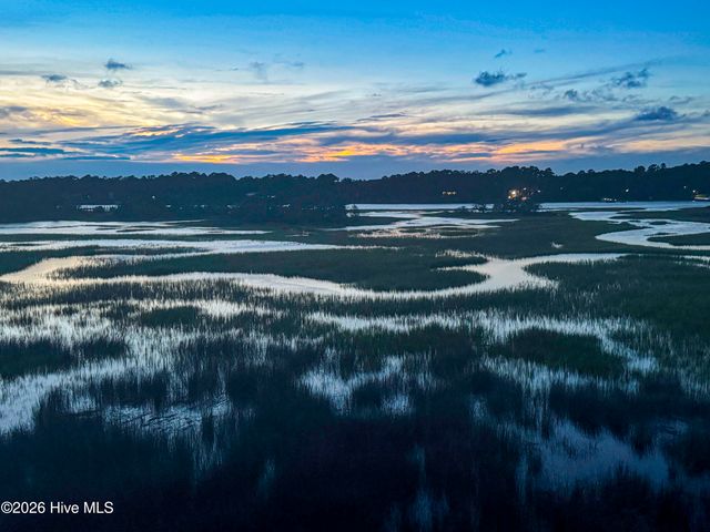 1055 Tide Ridge Drive, Holden Beach, NC 28462