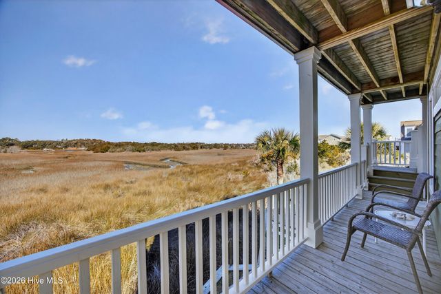 1055 Tide Ridge Drive, Holden Beach, NC 28462