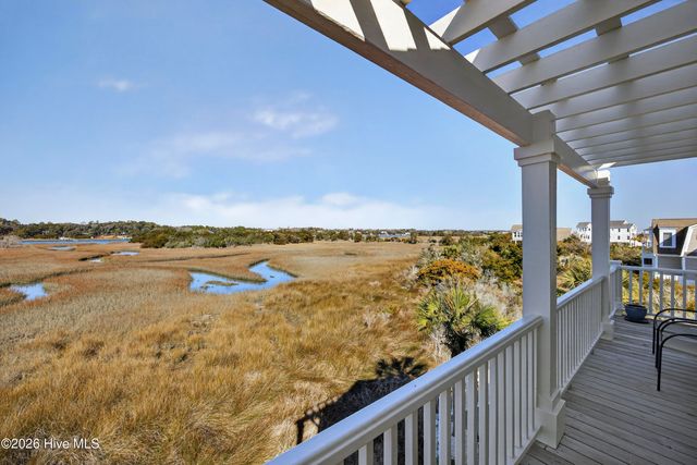 1055 Tide Ridge Drive, Holden Beach, NC 28462
