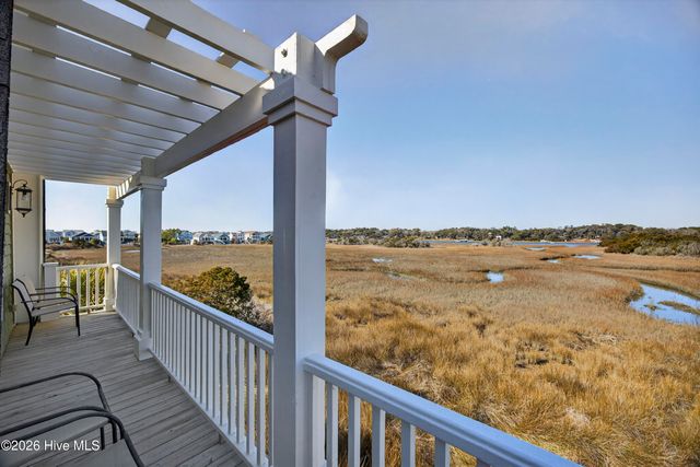 1055 Tide Ridge Drive, Holden Beach, NC 28462