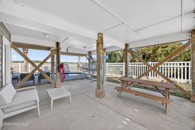 1055 Tide Ridge Drive, Holden Beach, NC 28462