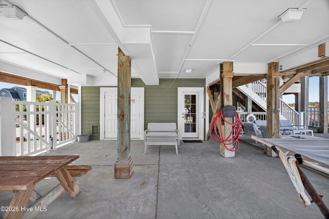 1055 Tide Ridge Drive, Holden Beach, NC 28462