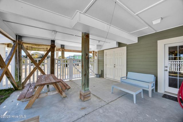 1055 Tide Ridge Drive, Holden Beach, NC 28462