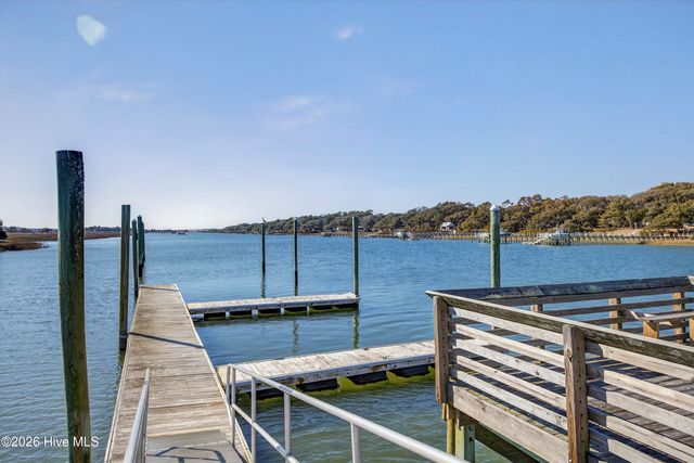 1055 Tide Ridge Drive, Holden Beach, NC 28462