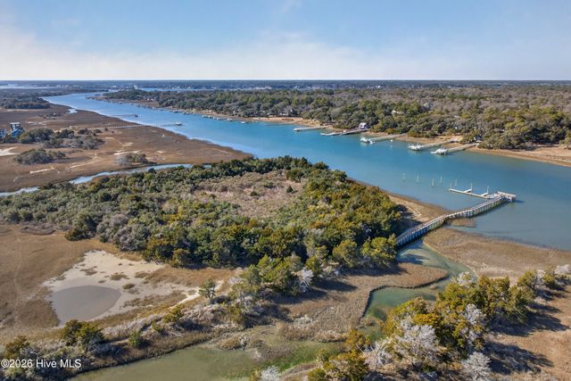 1055 Tide Ridge Drive, Holden Beach, NC 28462