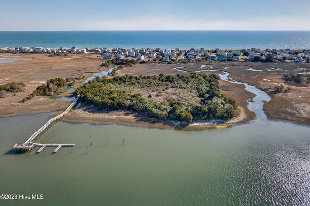 1055 Tide Ridge Drive, Holden Beach, NC 28462