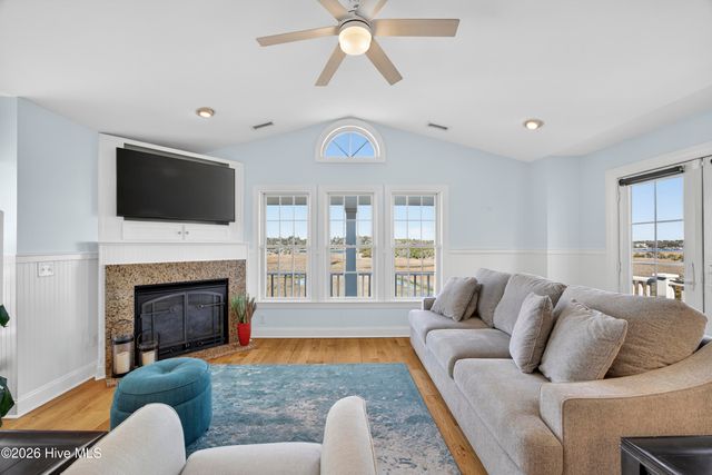 1055 Tide Ridge Drive, Holden Beach, NC 28462