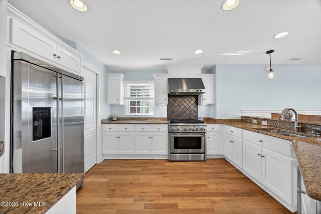 1055 Tide Ridge Drive, Holden Beach, NC 28462