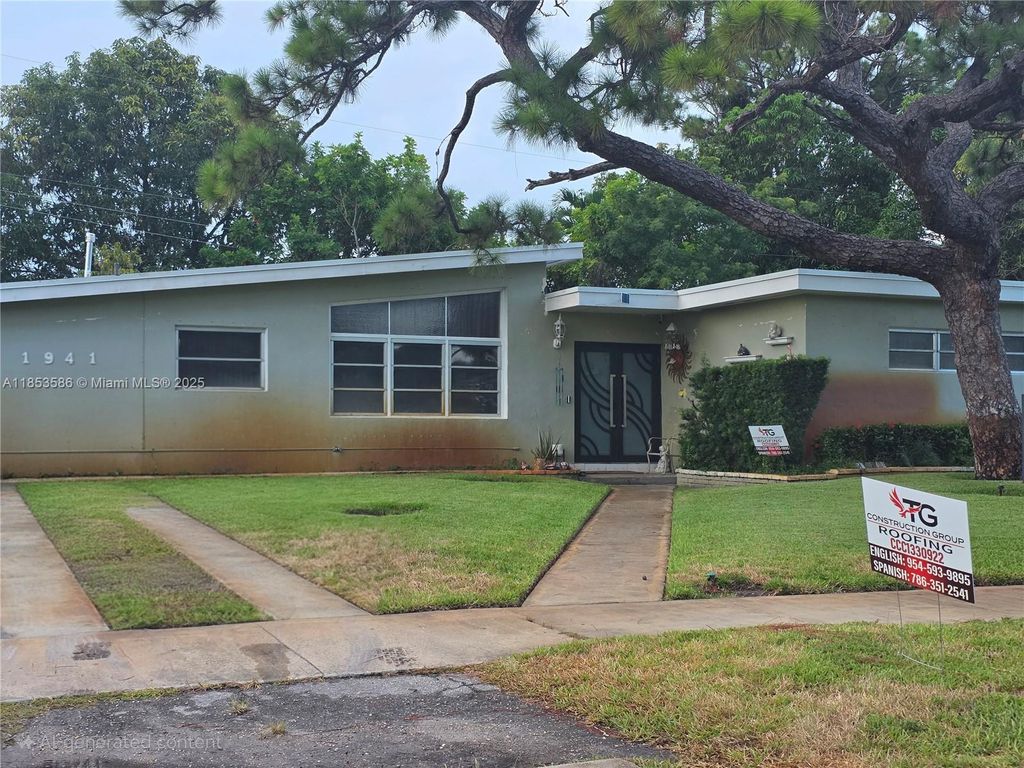 1941 NW 184th St, Miami Gardens, FL 33056