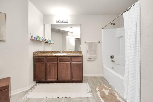 2430 Regatta Lane, Texas City, TX 77568