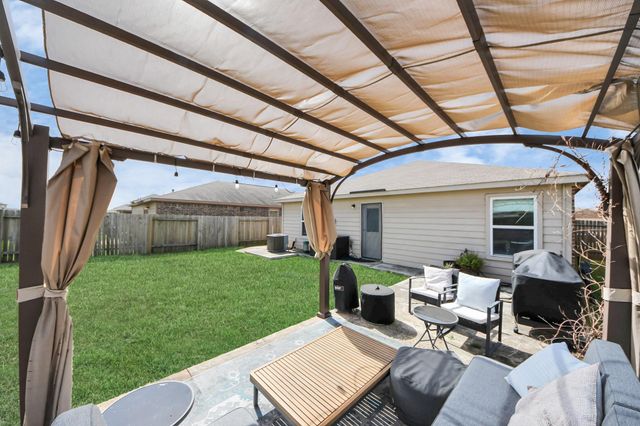 2430 Regatta Lane, Texas City, TX 77568