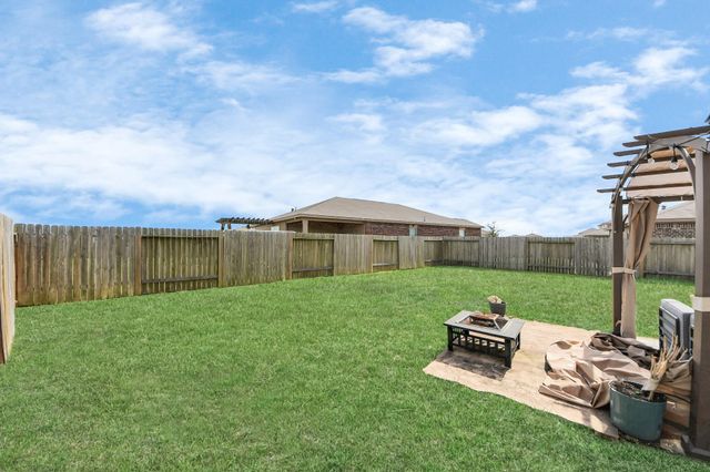 2430 Regatta Lane, Texas City, TX 77568