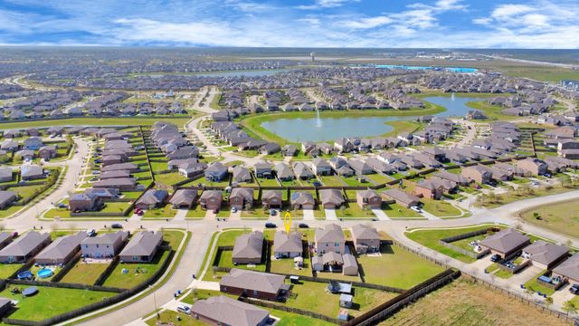 2430 Regatta Lane, Texas City, TX 77568