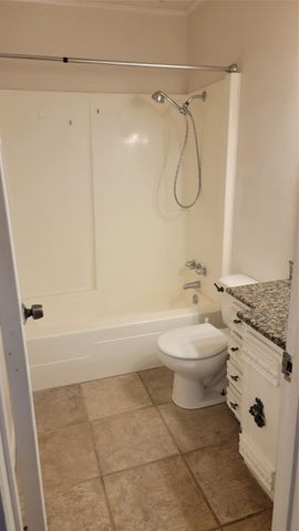 104 Loraine Street, Pottsboro, TX 75076
