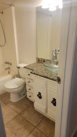 104 Loraine Street, Pottsboro, TX 75076