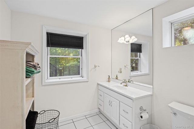 28 Apricot Road, Mount Sinai, NY 11766