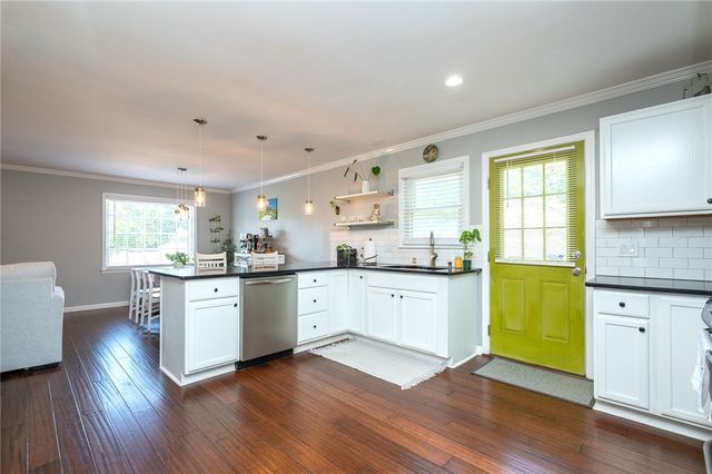 10 Meadowview Drive, Taylors, SC 29687