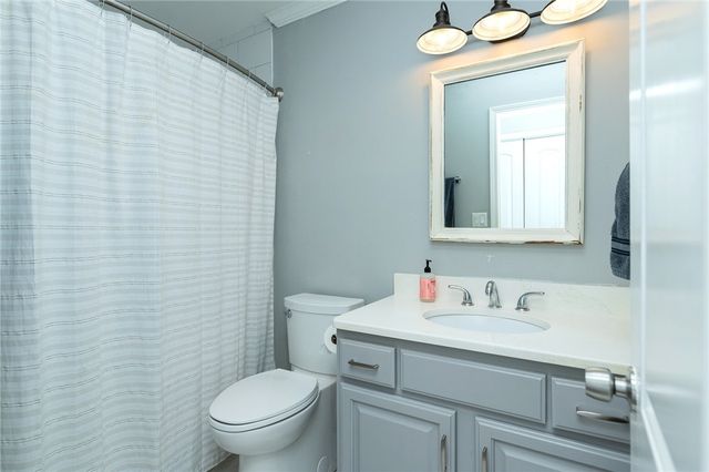 10 Meadowview Drive, Taylors, SC 29687