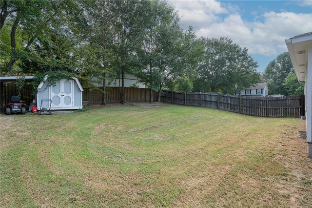 10 Meadowview Drive, Taylors, SC 29687