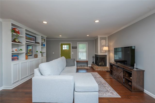 10 Meadowview Drive, Taylors, SC 29687