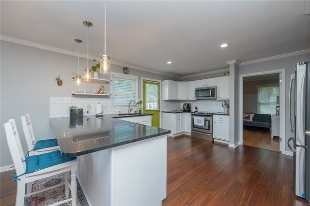 10 Meadowview Drive, Taylors, SC 29687