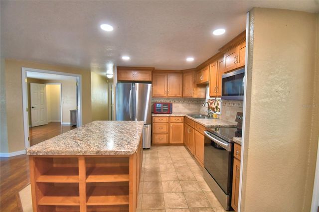 151 HOLIDAY LANE, Auburndale, FL 33823