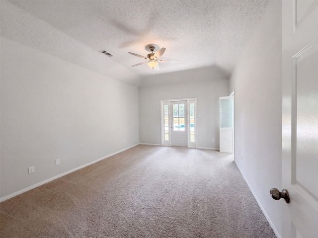 1102 Londonderry Avenue, Friendswood, TX 77546