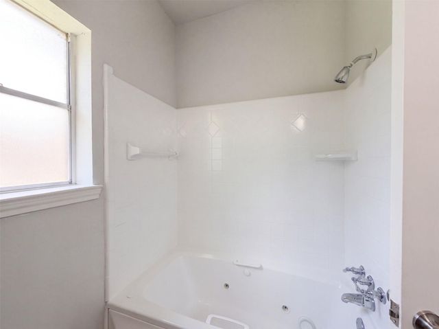 1102 Londonderry Avenue, Friendswood, TX 77546