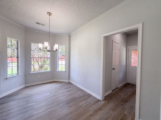 1102 Londonderry Avenue, Friendswood, TX 77546