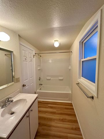 203 Adams, East Tawas, MI 48730