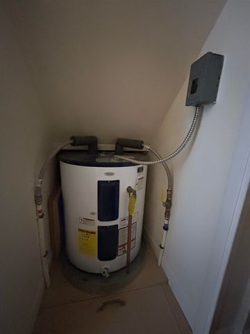 203 Adams, East Tawas, MI 48730