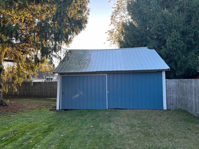 203 Adams, East Tawas, MI 48730