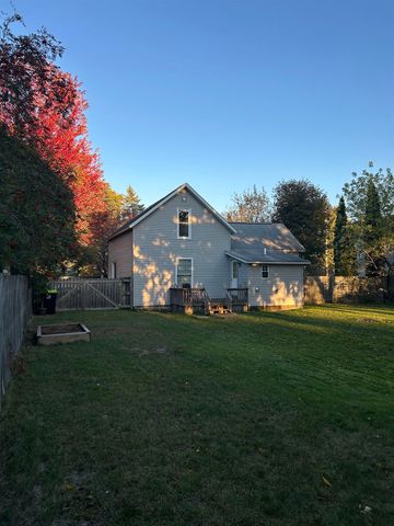 203 Adams, East Tawas, MI 48730