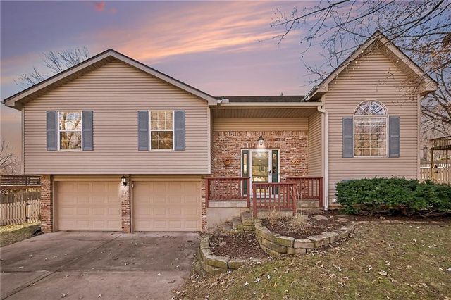 15209 W 91st Place, Lenexa, KS 66219