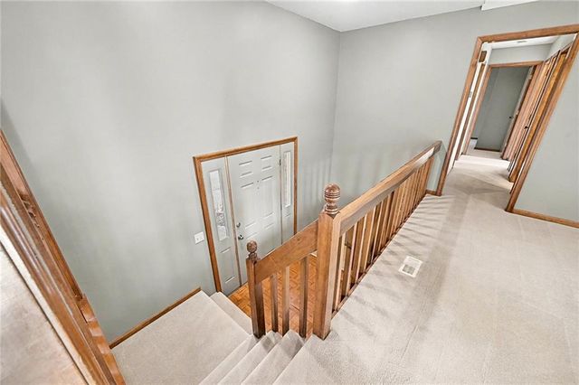 15209 W 91st Place, Lenexa, KS 66219