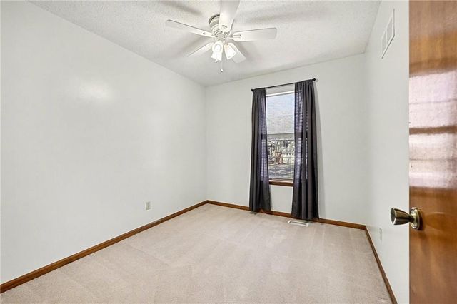 15209 W 91st Place, Lenexa, KS 66219