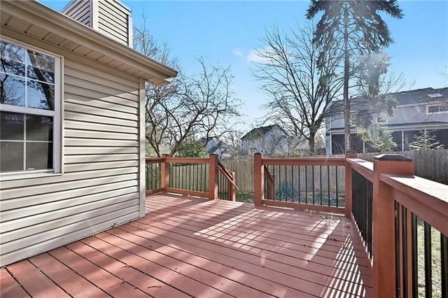 15209 W 91st Place, Lenexa, KS 66219