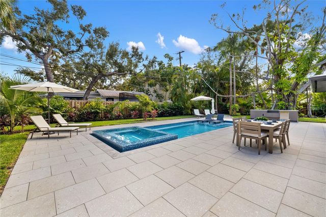 3705 TANGIER TERRACE, Sarasota, FL 34239