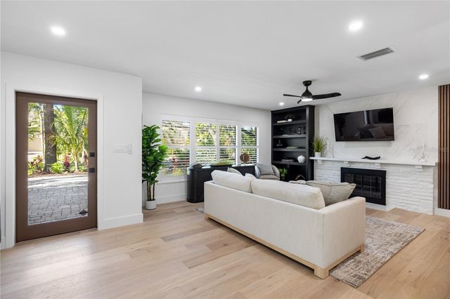 3705 TANGIER TERRACE, Sarasota, FL 34239