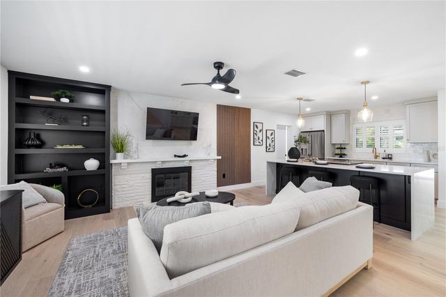 3705 TANGIER TERRACE, Sarasota, FL 34239